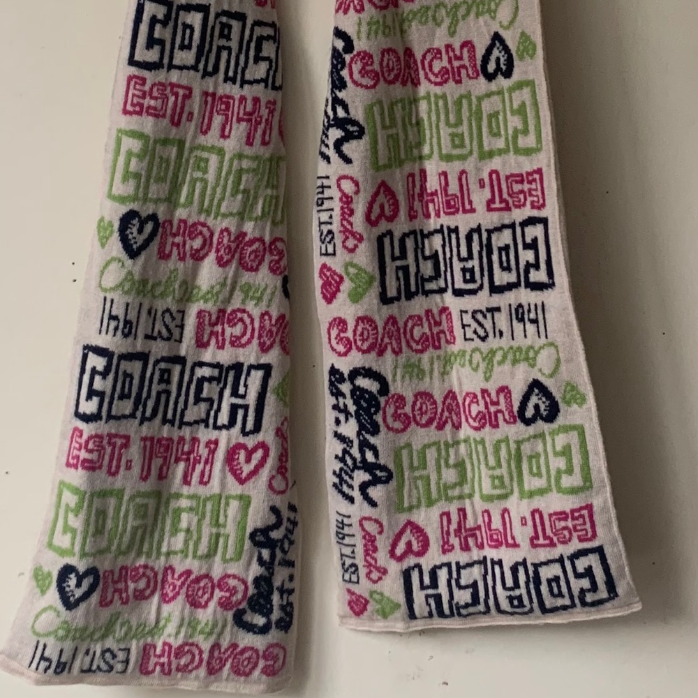 Coach scarf 64 inches - Picture 5 of 5